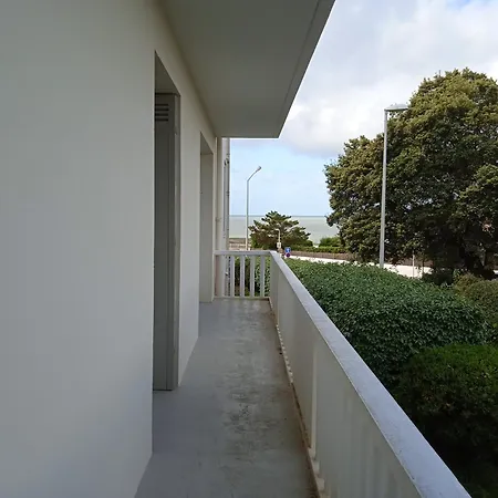 Grand 3 Vue Pontaillac Apartment *